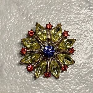 Rj Graciano Vintage Austrian Crystal Brooch.